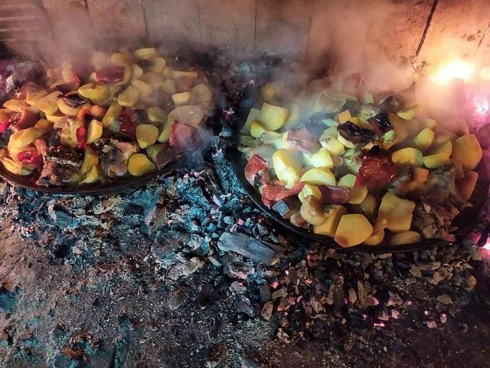 Zmaj Ognjeni Etno Concept Daire Kupinovo Dış mekan fotoğraf